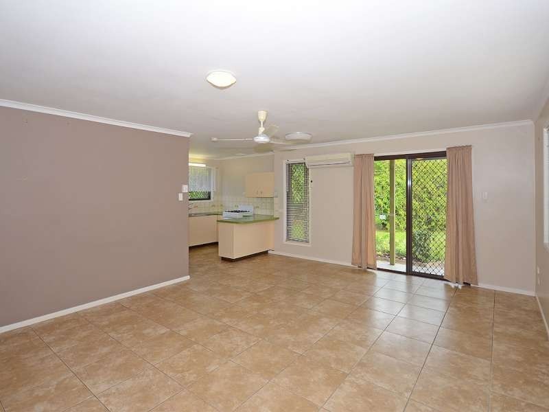 30 Bideford Street, Torquay QLD 4655