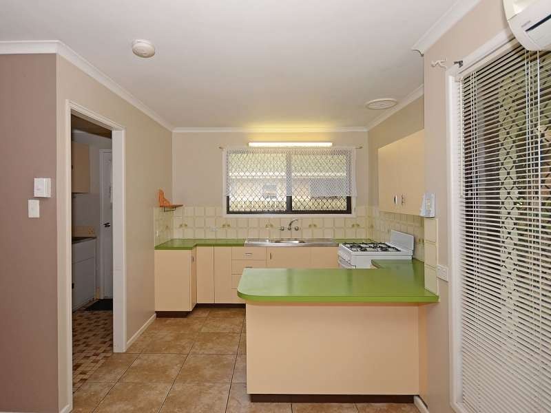 30 Bideford Street, Torquay QLD 4655