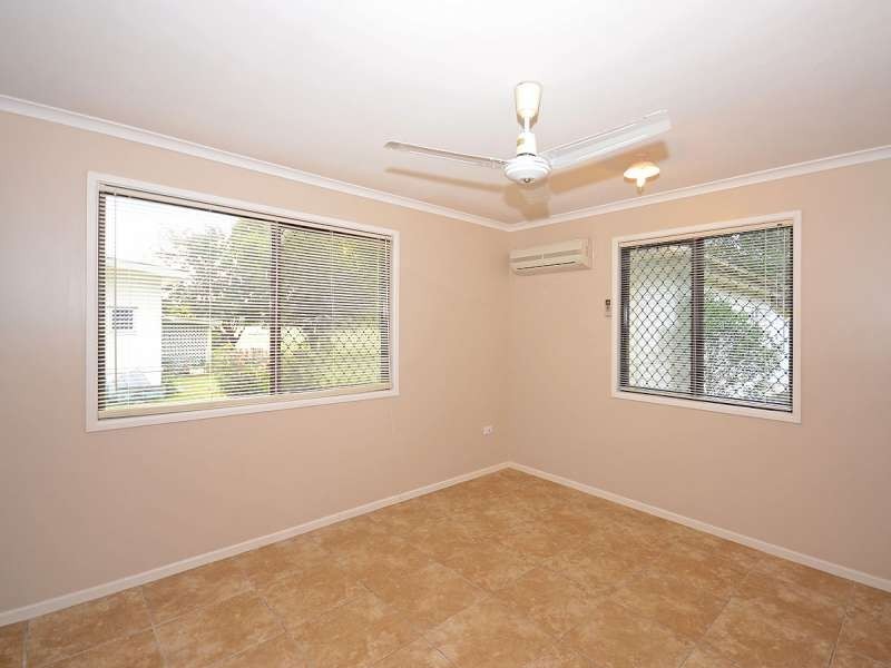 30 Bideford Street, Torquay QLD 4655