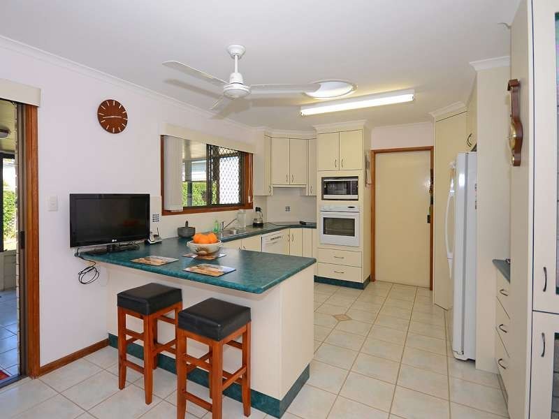 4 North Street, Point Vernon QLD 4655