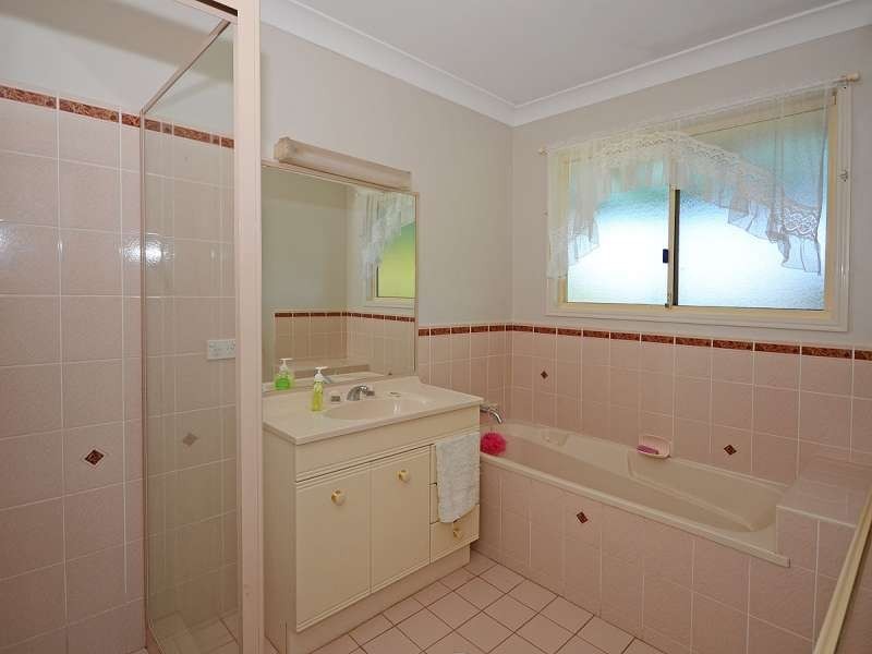 12 Crawford Drive, Dundowran QLD 4655