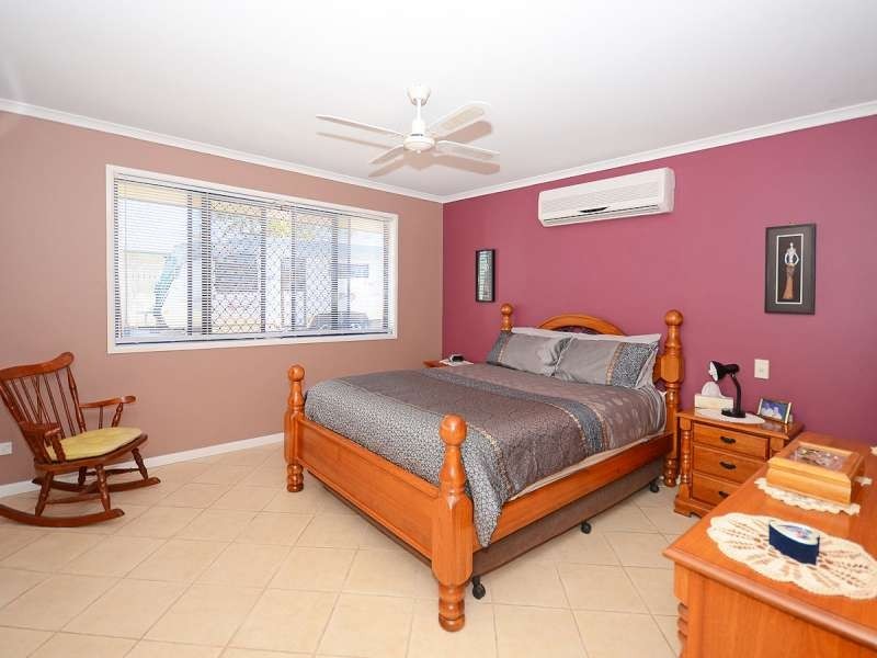 33 Barker Street, Point Vernon QLD 4655