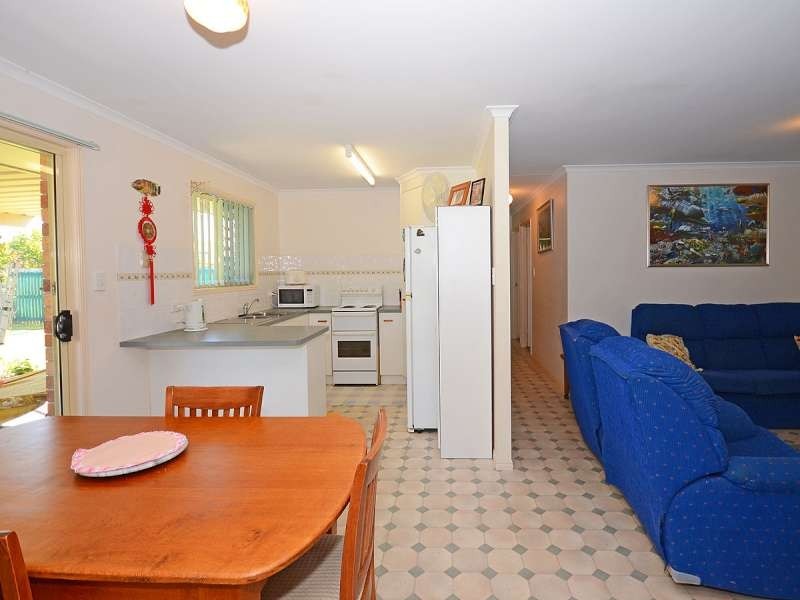 71 North Street, Point Vernon QLD 4655