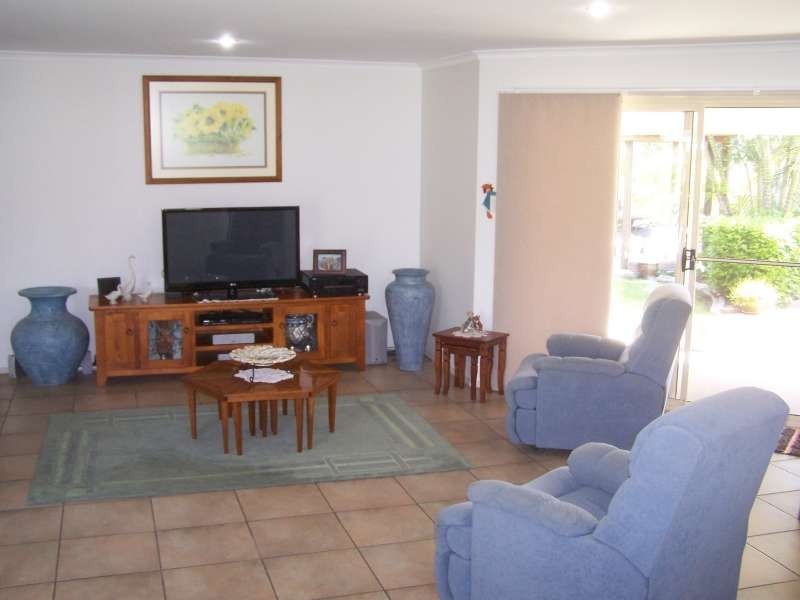 5 / 7 Doss Court, Urraween QLD 4655