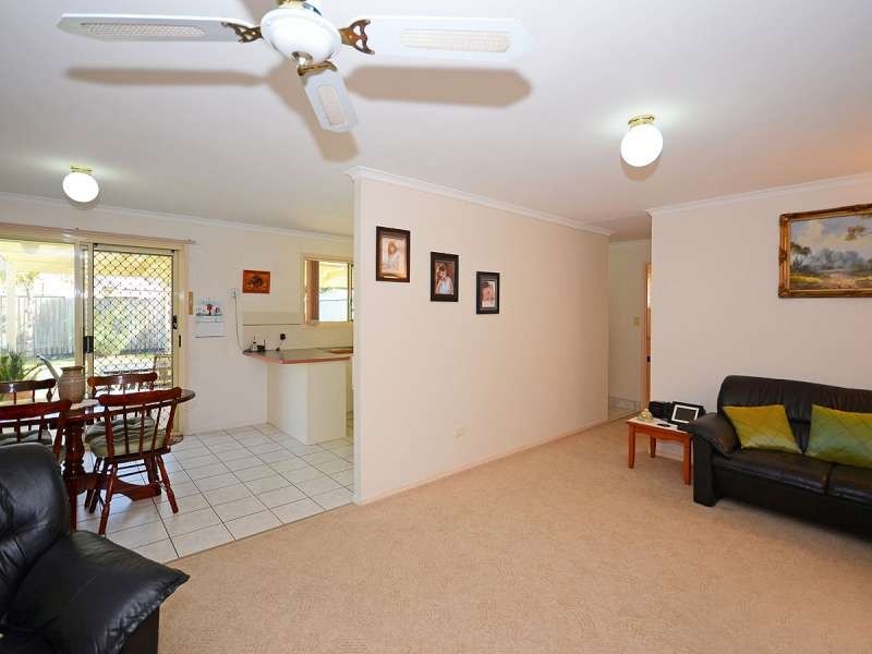 8 Harvard Place, Urraween QLD 4655