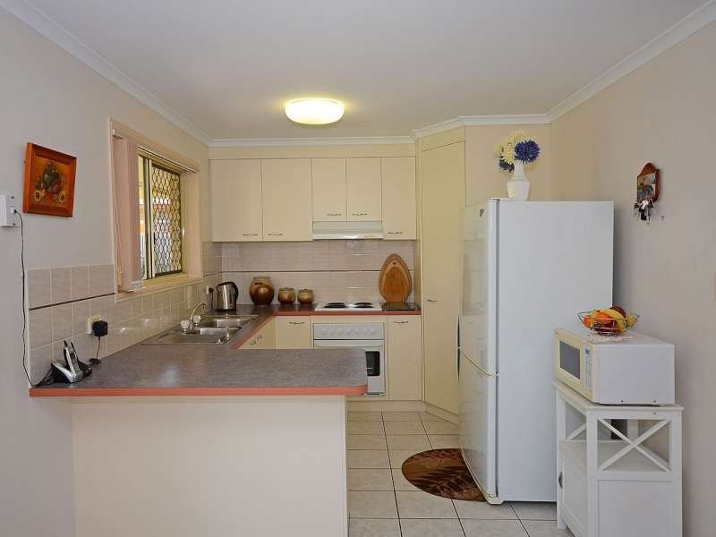 8 Harvard Place, Urraween QLD 4655