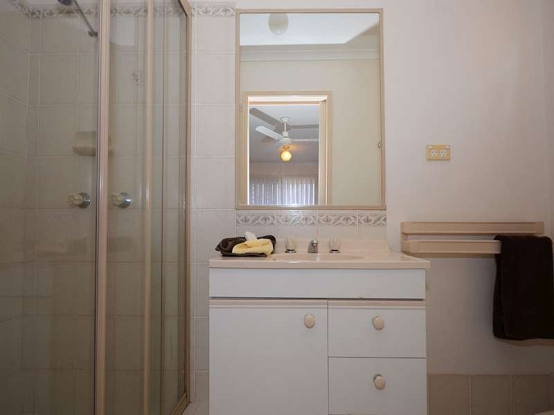 8 Harvard Place, Urraween QLD 4655