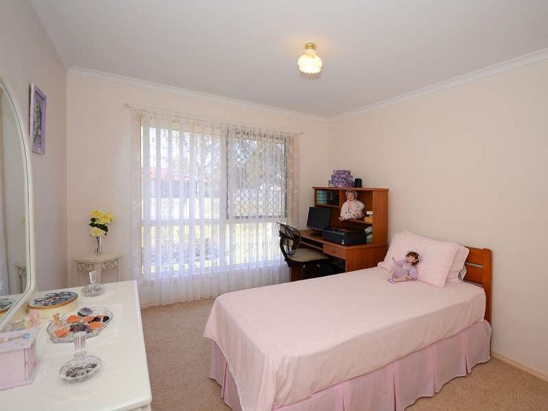 8 Harvard Place, Urraween QLD 4655