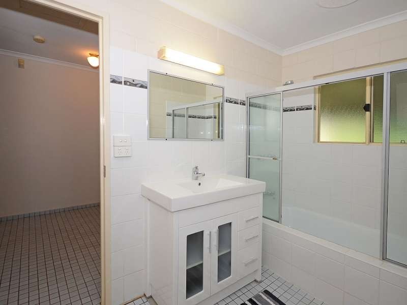 27 Fairway Drive, Urraween QLD 4655