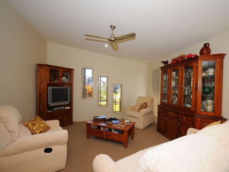6 Chelsea Court, Urraween QLD 4655