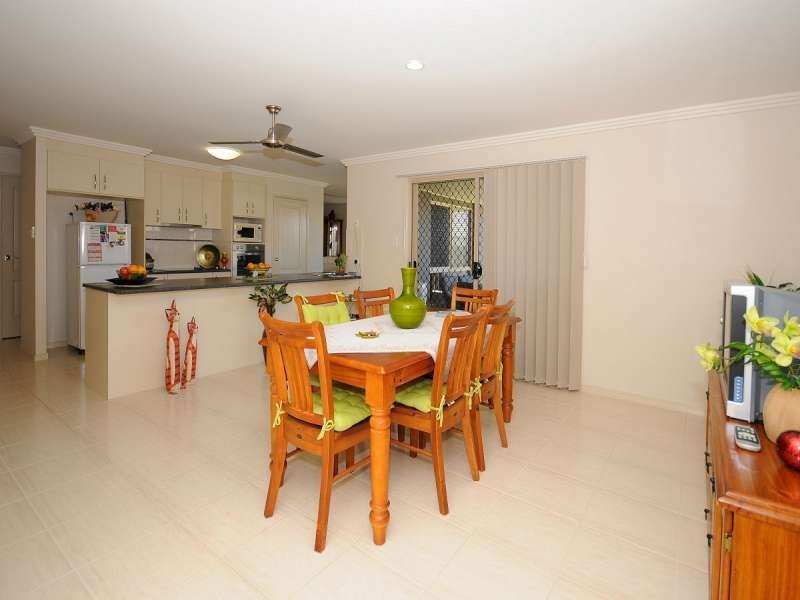 6 Chelsea Court, Urraween QLD 4655