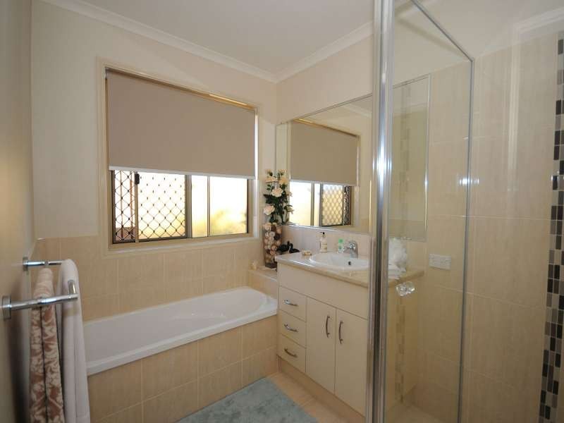 6 Chelsea Court, Urraween QLD 4655