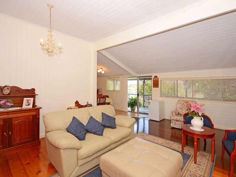 300 Torquay Terrace, Torquay QLD 4655