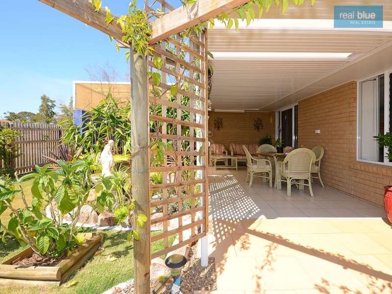 16 Alison Drive, Torquay QLD 4655