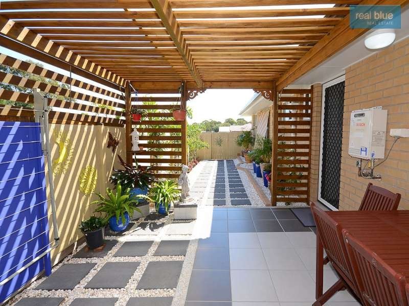 16 Alison Drive, Torquay QLD 4655