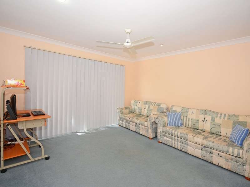 72 Snapper Street, Kawungan QLD 4655
