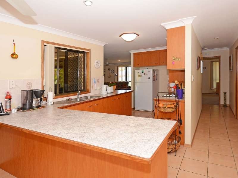 18 Hyperno Road, Point Vernon QLD 4655