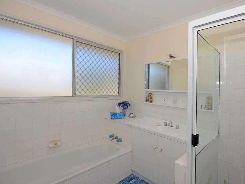 4 Turrum Street, Scarness QLD 4655