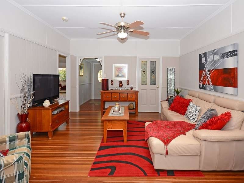 Point Vernon QLD 4655