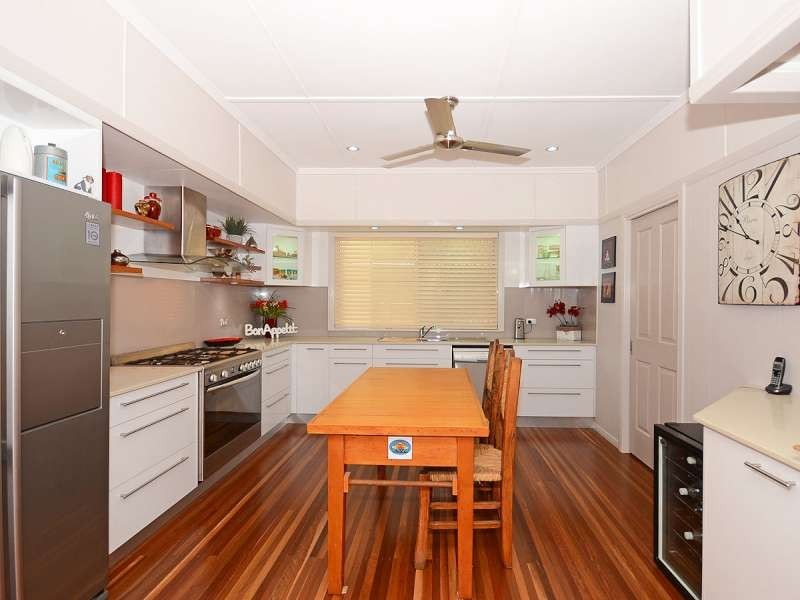 Point Vernon QLD 4655