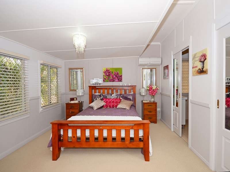 Point Vernon QLD 4655