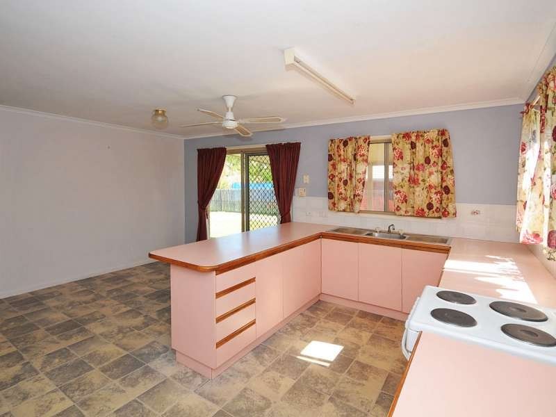 9 Toohey Court, Torquay QLD 4655