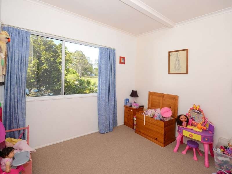 85 Seaview Drive, Booral QLD 4655