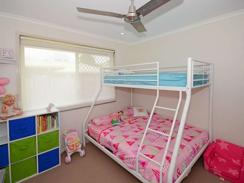 70 Hansen Street, Urangan QLD 4655