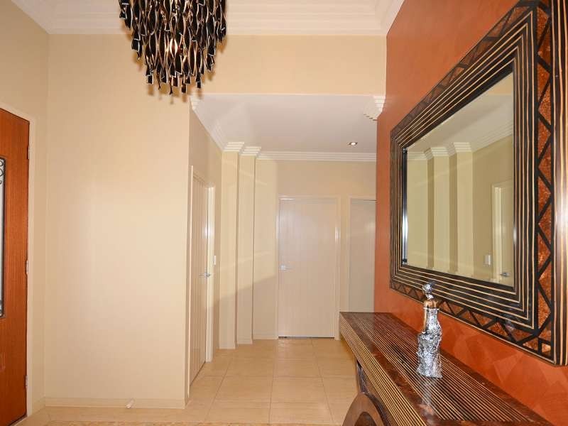 11 Lady Nelson Drive, Mariners Cove, Eli Waters QLD 4655