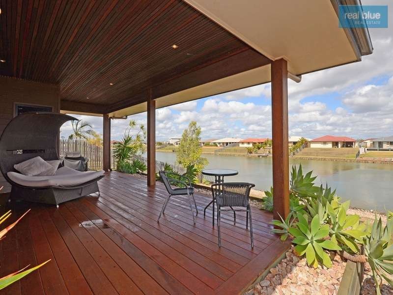 11 Lady Nelson Drive, Mariners Cove, Eli Waters QLD 4655