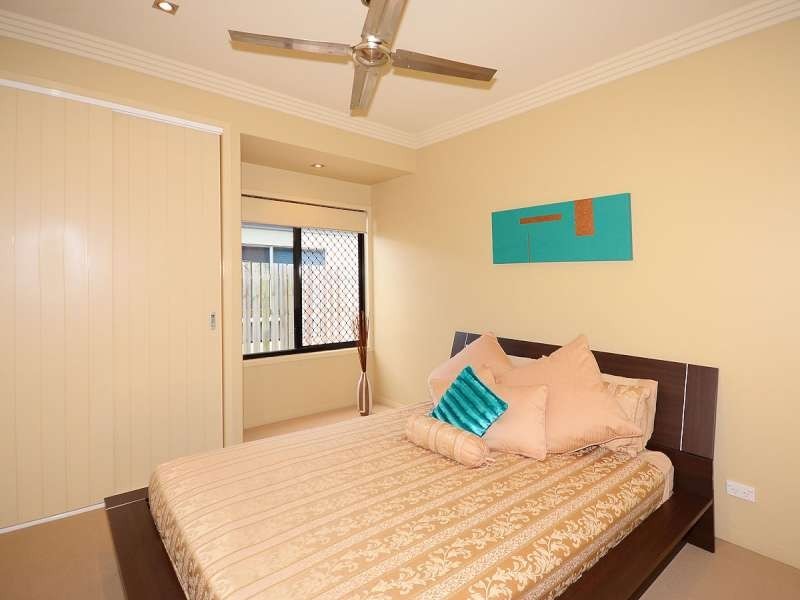 11 Lady Nelson Drive, Mariners Cove, Eli Waters QLD 4655