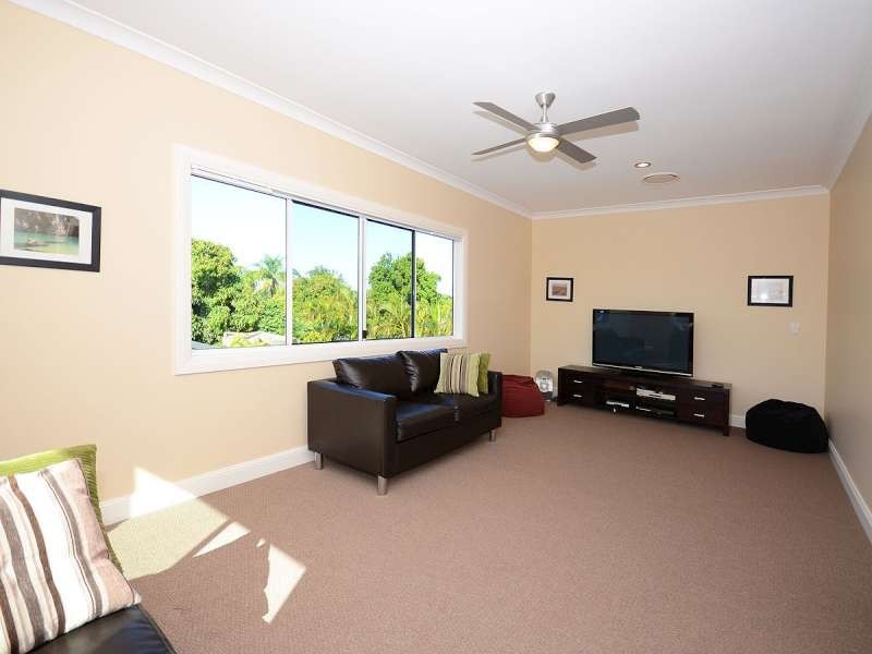 28 Long Street, Point Vernon QLD 4655