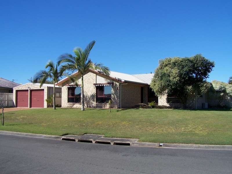 8 Dove Way, Eli Waters QLD 4655