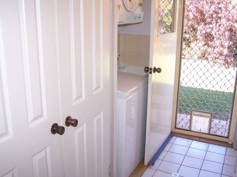 8 Dove Way, Eli Waters QLD 4655