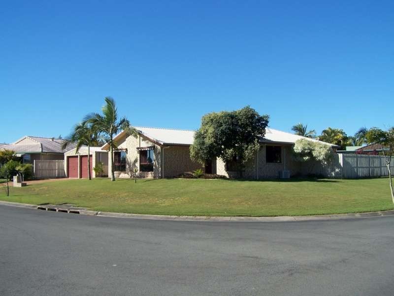 8 Dove Way, Eli Waters QLD 4655