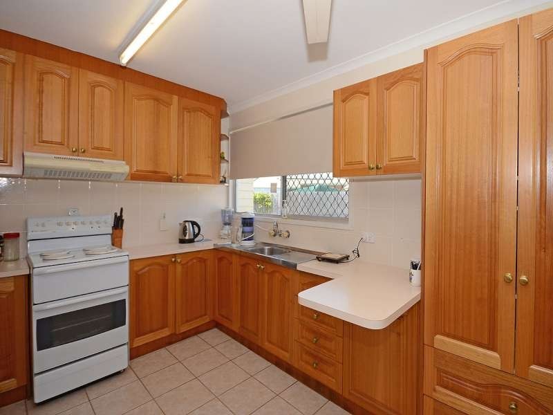 4 Turrum Street, Scarness QLD 4655