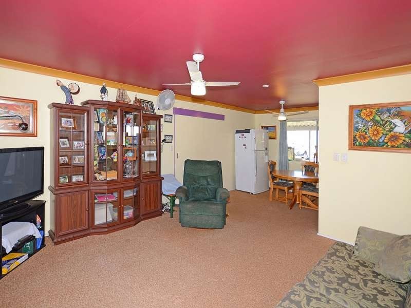 78 Lauren Street, Urangan QLD 4655