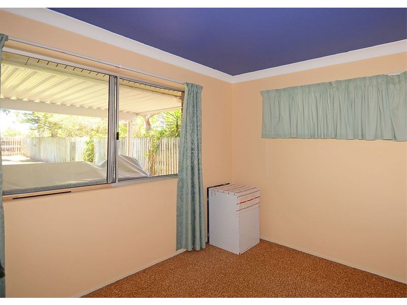 78 Lauren Street, Urangan QLD 4655