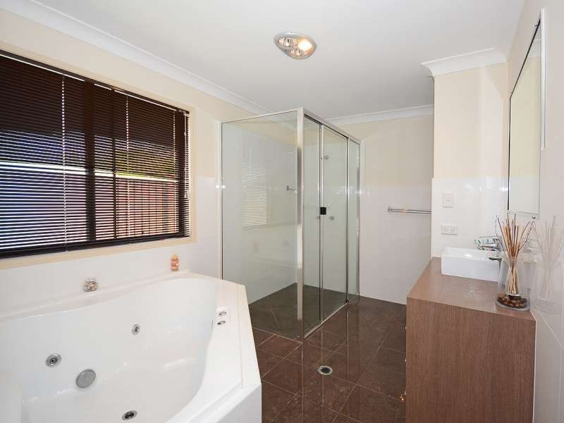 3 Bay Breeze Close, Wondunna QLD 4655