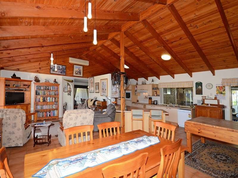 42/44 Christensen Street, Urraween QLD 4655