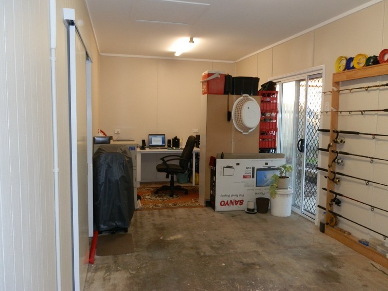 5b Johnston Boulevard, Urraween QLD 4655