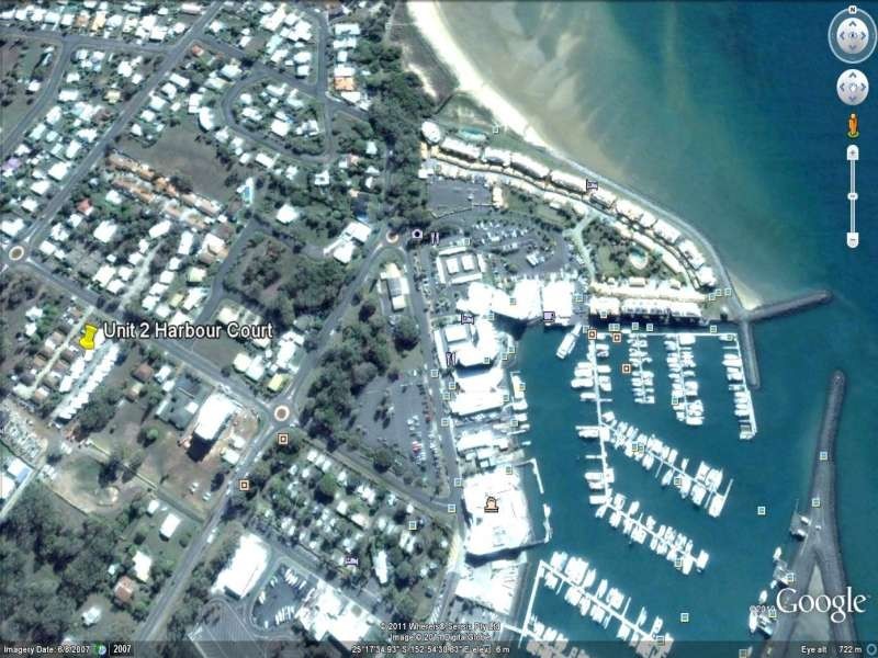 Unit 2 Harbour Miller Street, Urangan QLD 4655