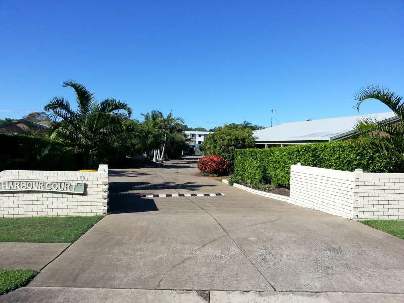 Unit 2 Harbour Miller Street, Urangan QLD 4655