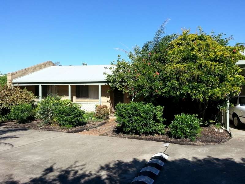 Unit 2 Harbour Miller Street, Urangan QLD 4655