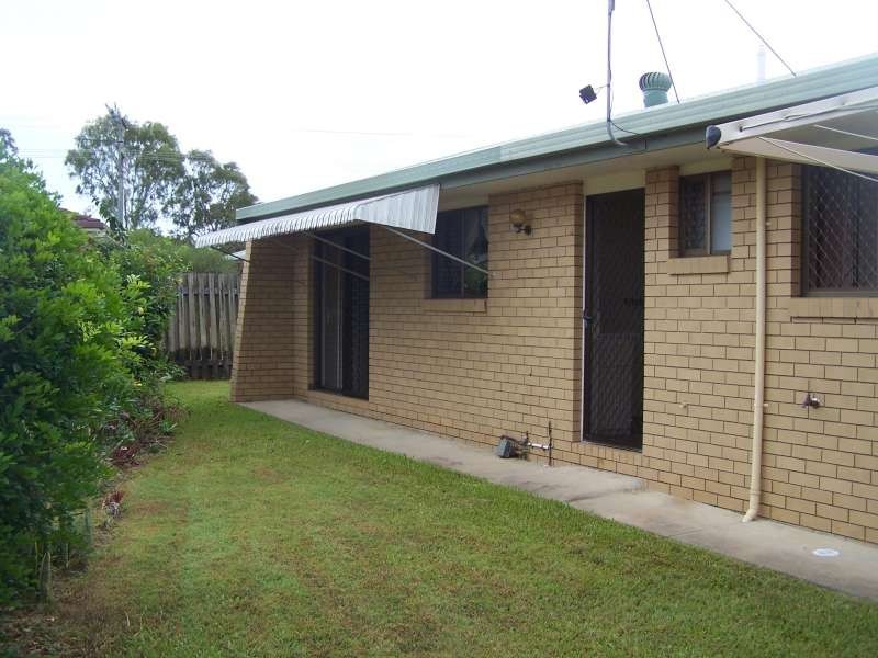 Unit 2 Harbour Miller Street, Urangan QLD 4655