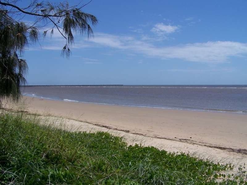 Unit 2 Harbour Miller Street, Urangan QLD 4655