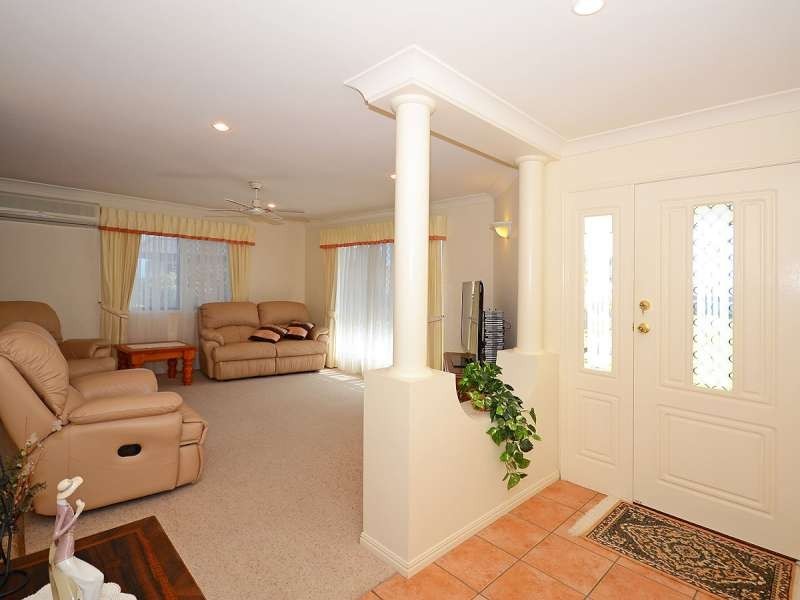 15 Faraday Court, Urraween QLD 4655