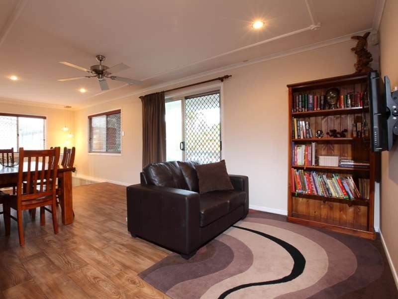 16 Saunders Street, Point Vernon QLD 4655