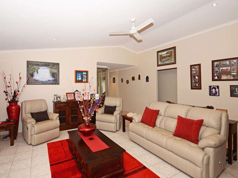 25 Oceanview Street, Point Vernon QLD 4655