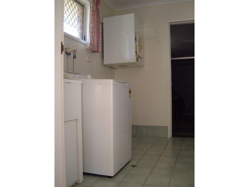 40 Galatea Street, Point Vernon QLD 4655